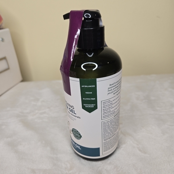 Petal Fresh Pure Mineral Nourishing Bath & Shower Gel Seaweed & Argan Oi… - Picture 3 of 7